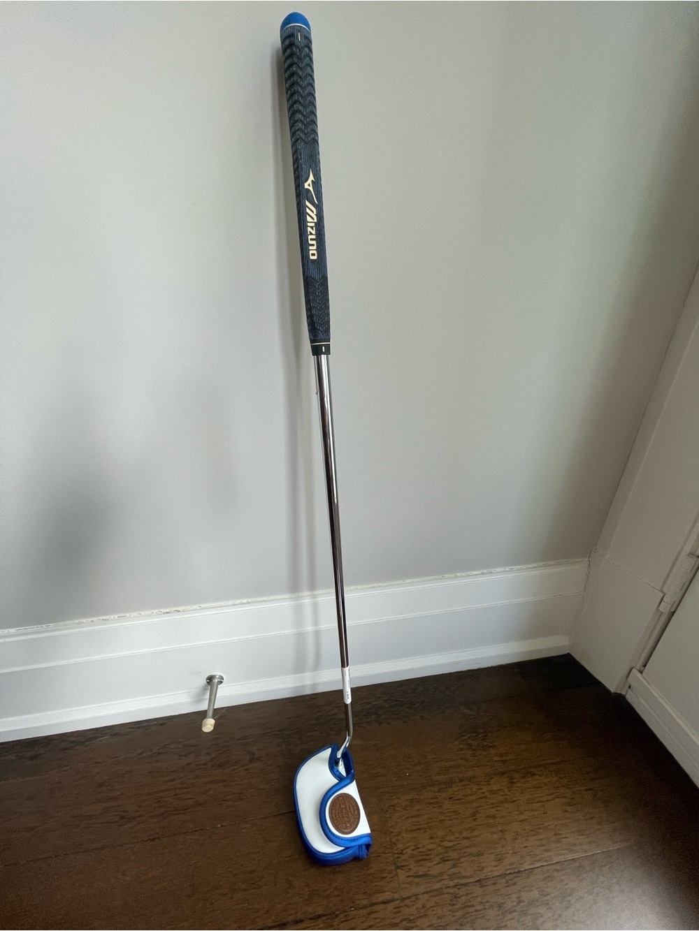 Brand New Mizuno M-Craft Men’s Putter 34” (Still Sealed)